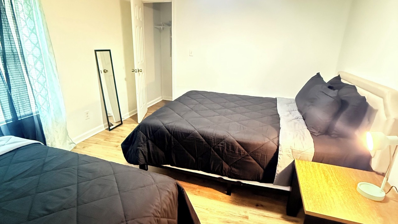 Photo of Bedroom in Midtown