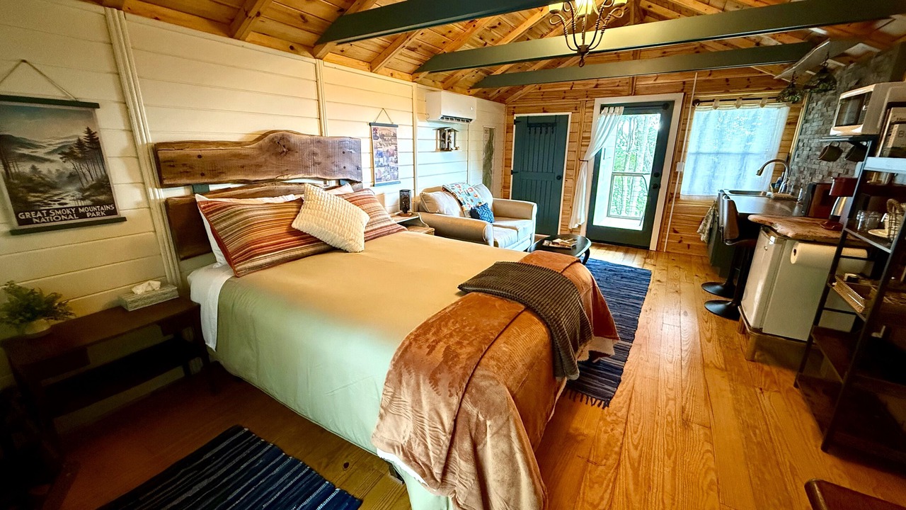 Photo of Bedroom in Laurel Ridge