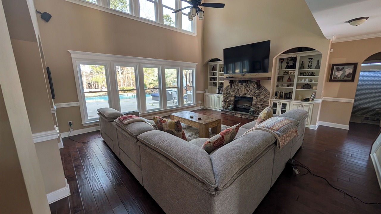 Photo of Livingroom in Evans