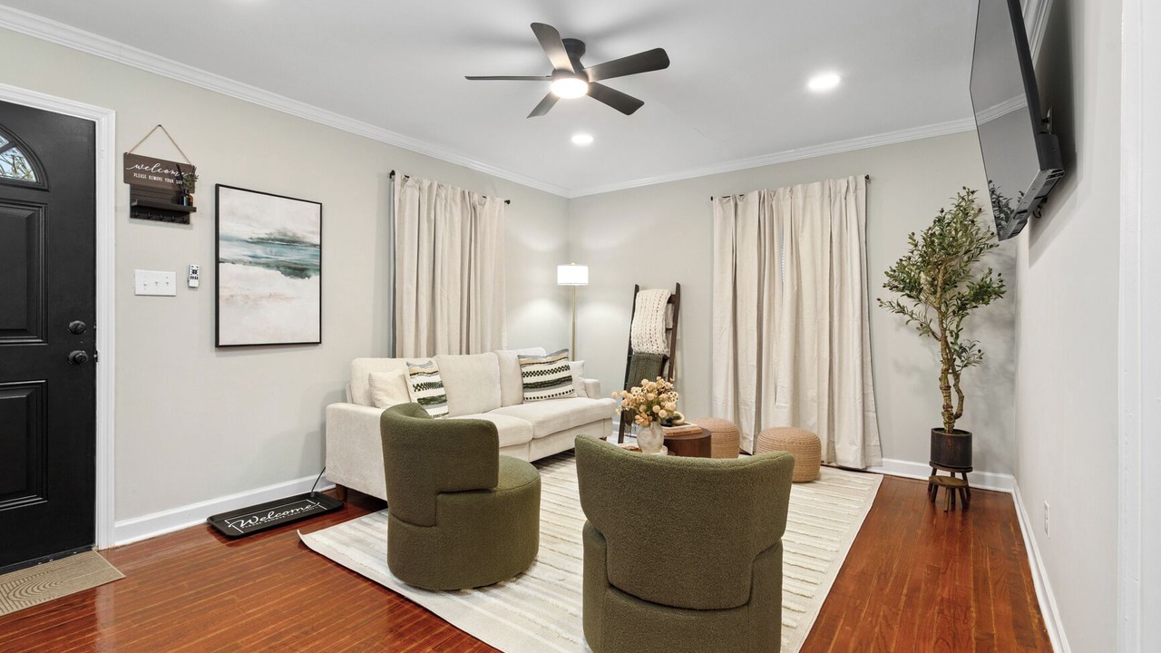 Photo of Livingroom in Rocky Mount