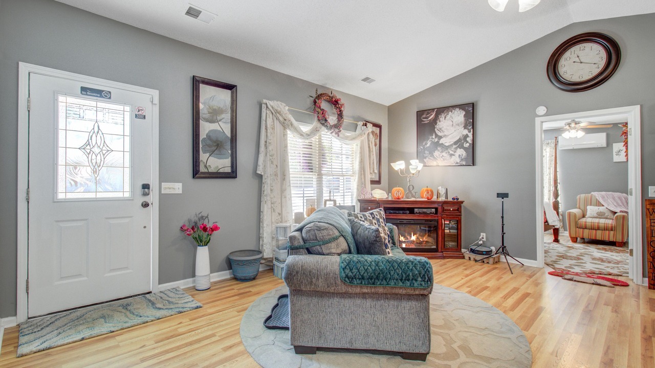 Photo of Livingroom in Varnville