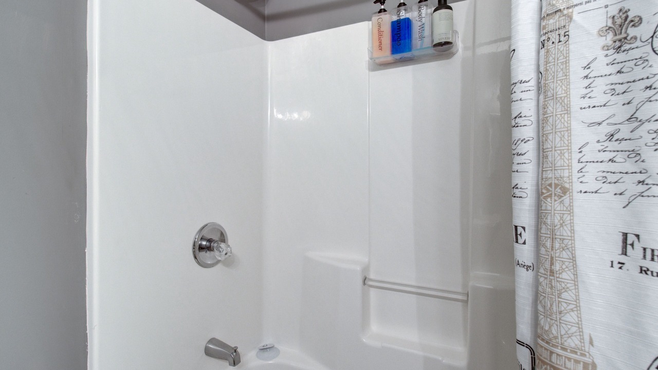 Photo of Bathroom in Varnville