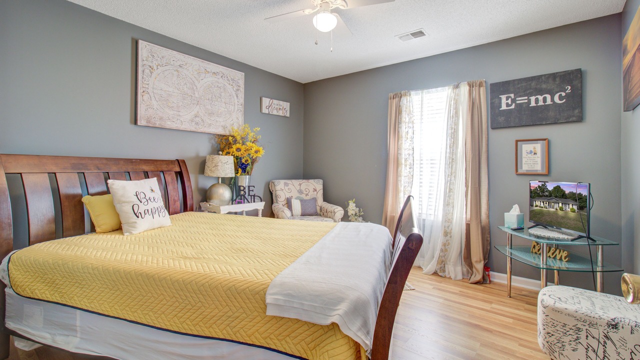Photo of Bedroom in Varnville