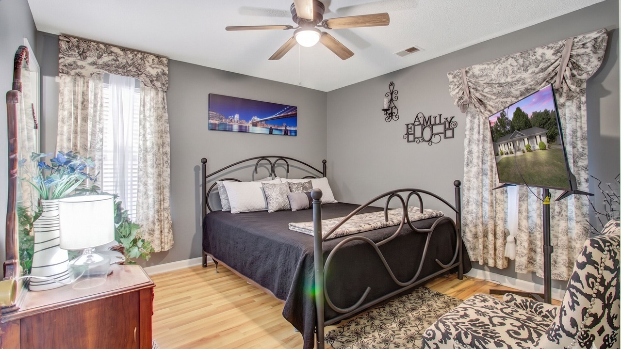 Photo of Bedroom in Varnville
