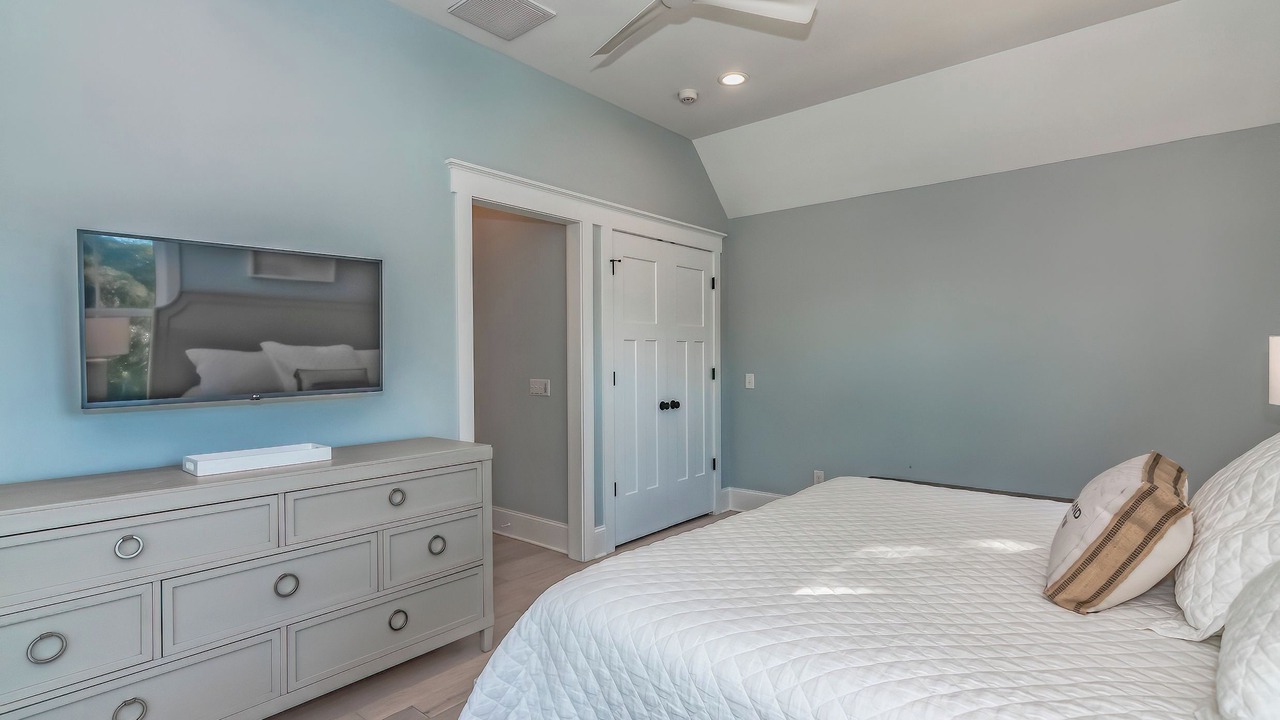 Photo of Bedroom in Cape Fear Station