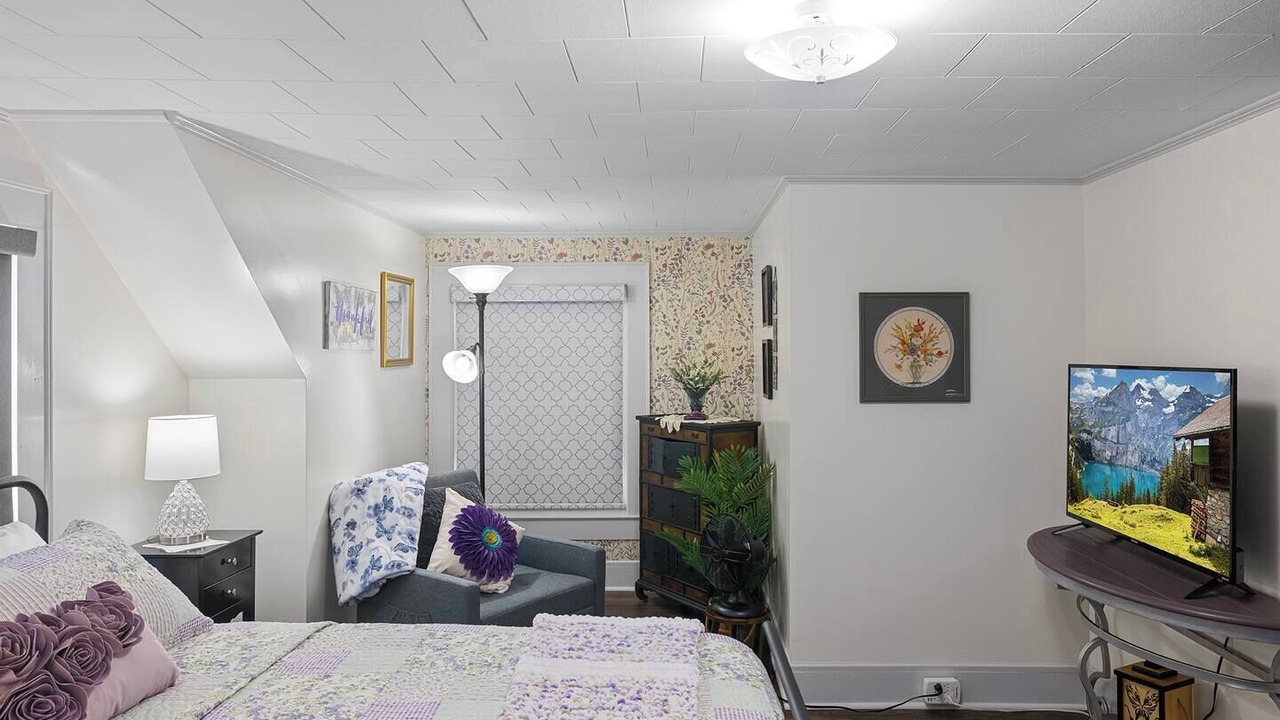 Photo of Bedroom in Mooresville