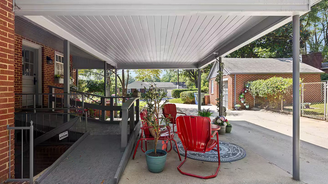 Photo of Patio Balcony in Mooresville