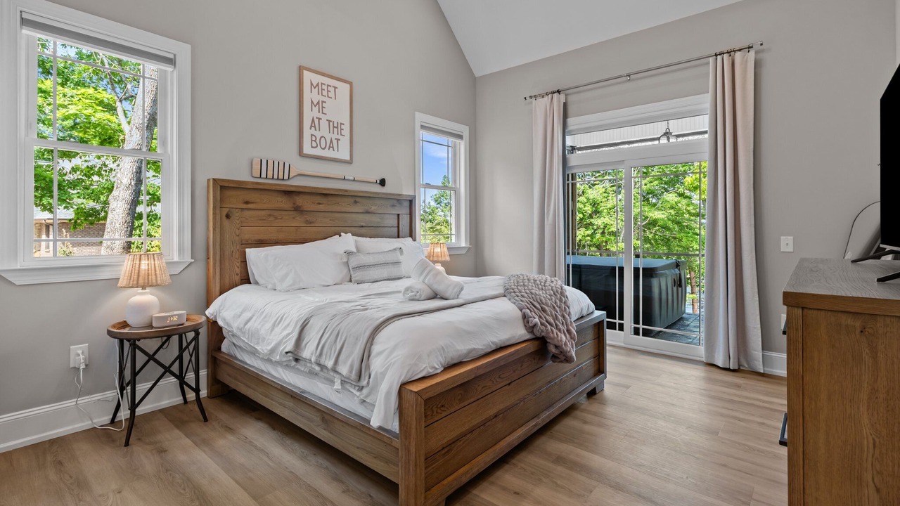 Photo of Bedroom in Southmont