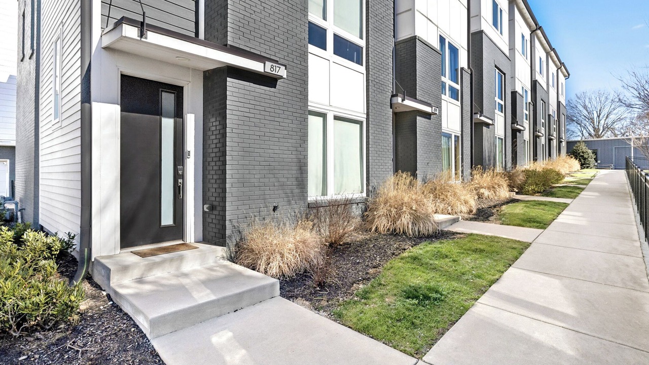 Photo of Outdoor in East Hill