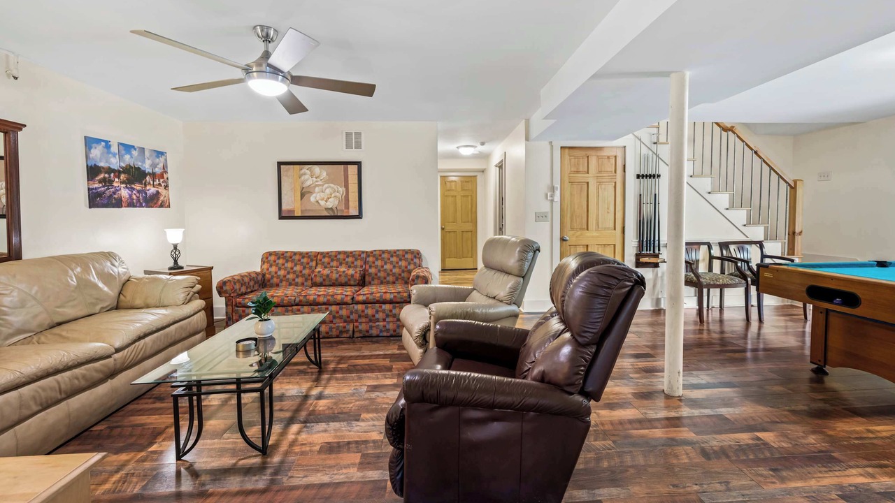 Photo of Bedroom in Royal Pines