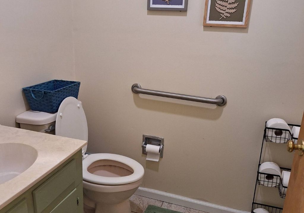 Photo of Bathroom in Lynn