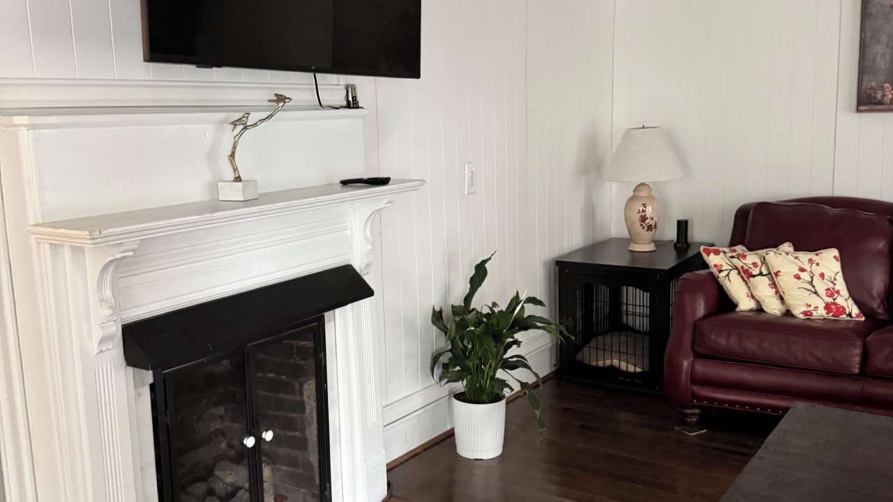 Photo of Livingroom in Clarksville