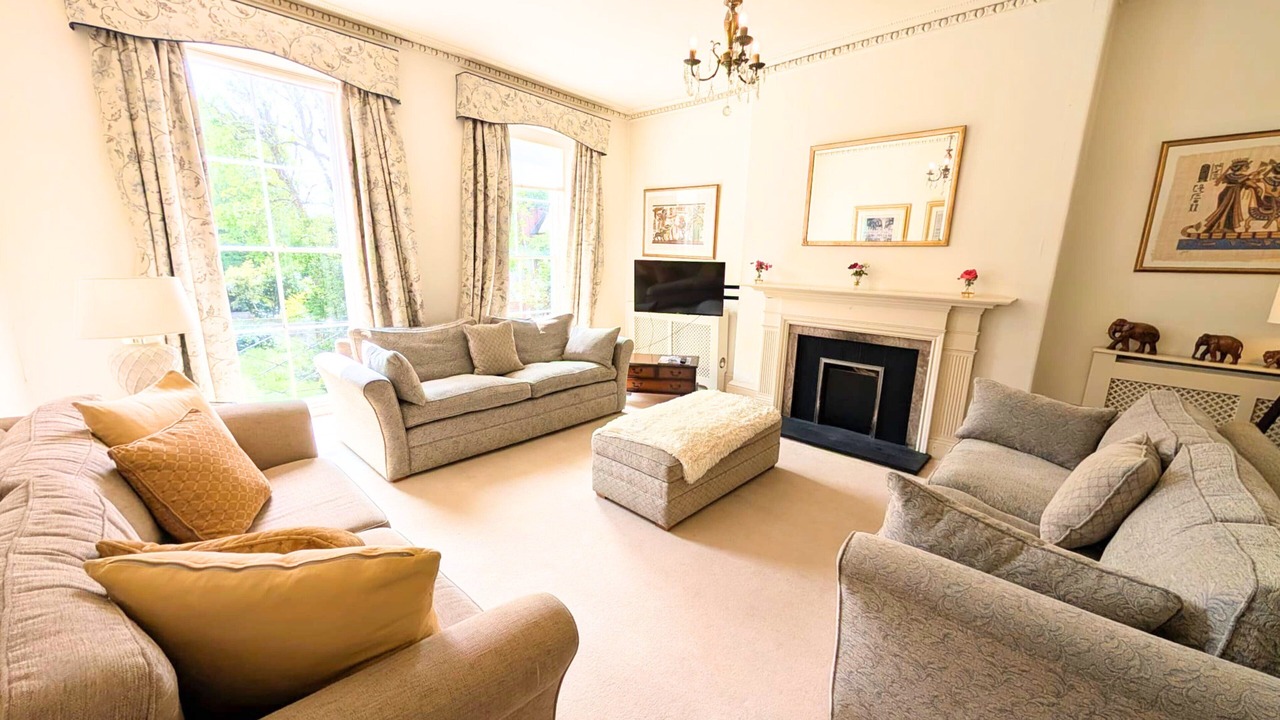 Photo of Livingroom in Chichester