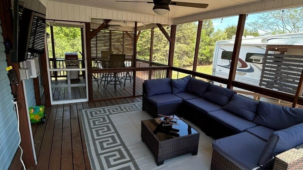 Photo of Outdoor in New London