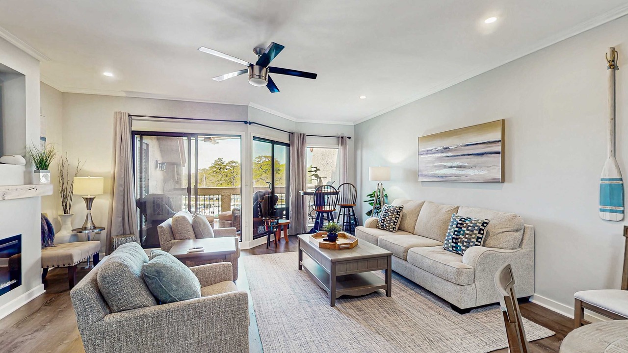 Photo of Livingroom in Shelter Cove