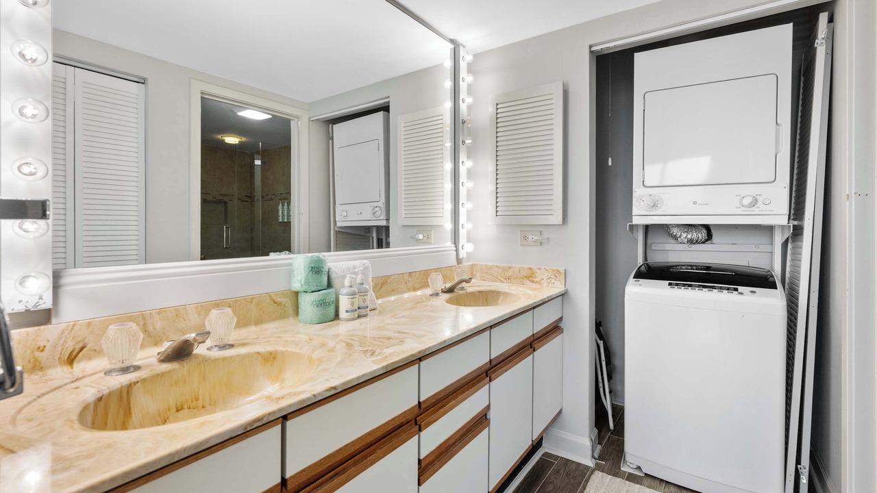 Photo of Bathroom in Shelter Cove