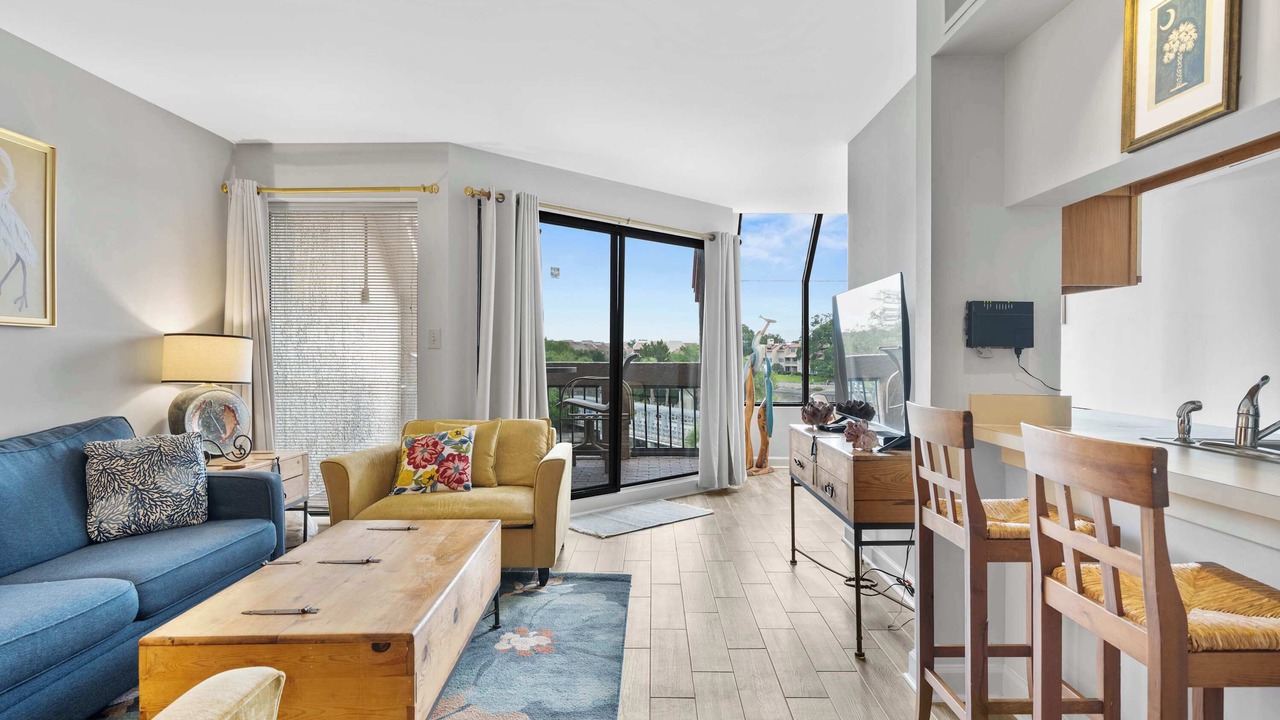Photo of Livingroom in Shelter Cove