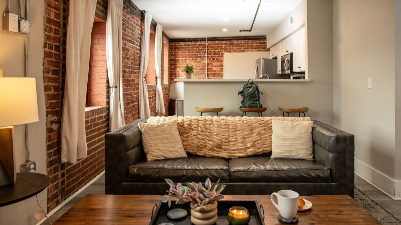 Photo of Livingroom in Jonesville