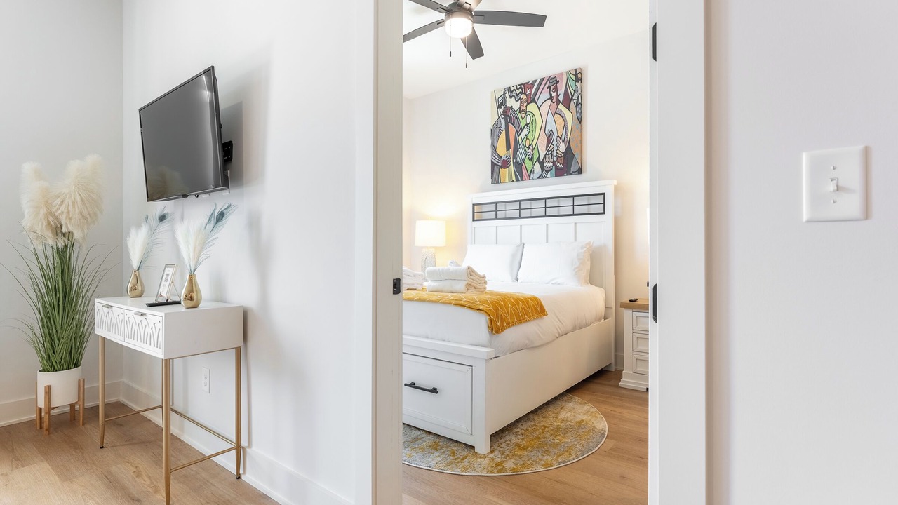 Photo of Bedroom in Inglewood