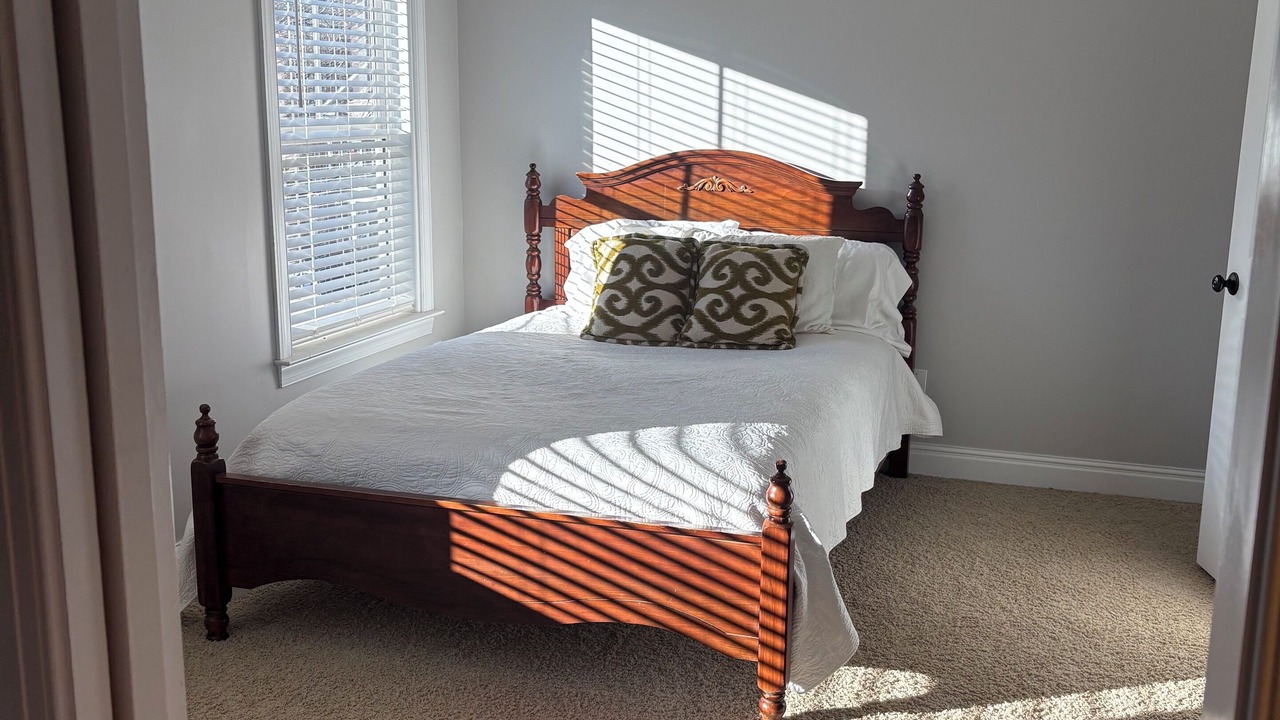 Photo of Bedroom in Evans