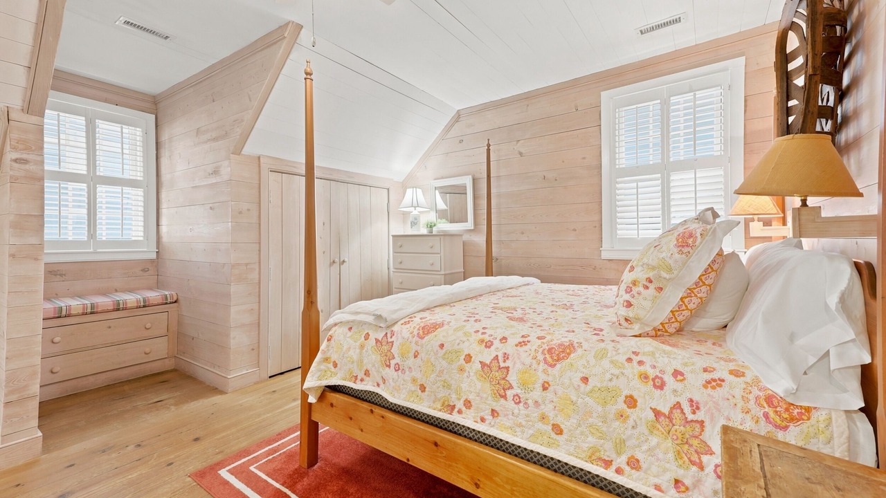 Photo of Bedroom in Pawleys Island