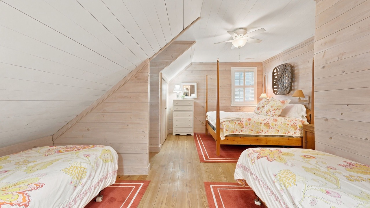 Photo of Bedroom in Pawleys Island