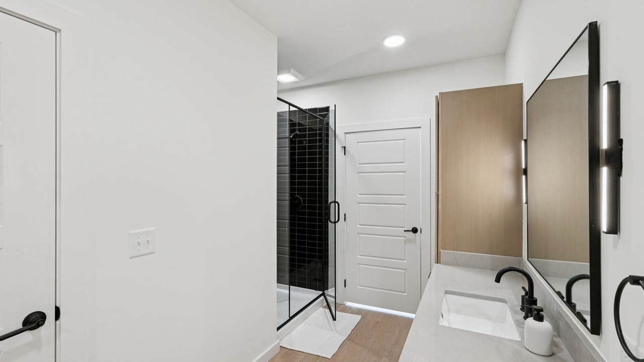 Photo of Bathroom in Eighth Avenue