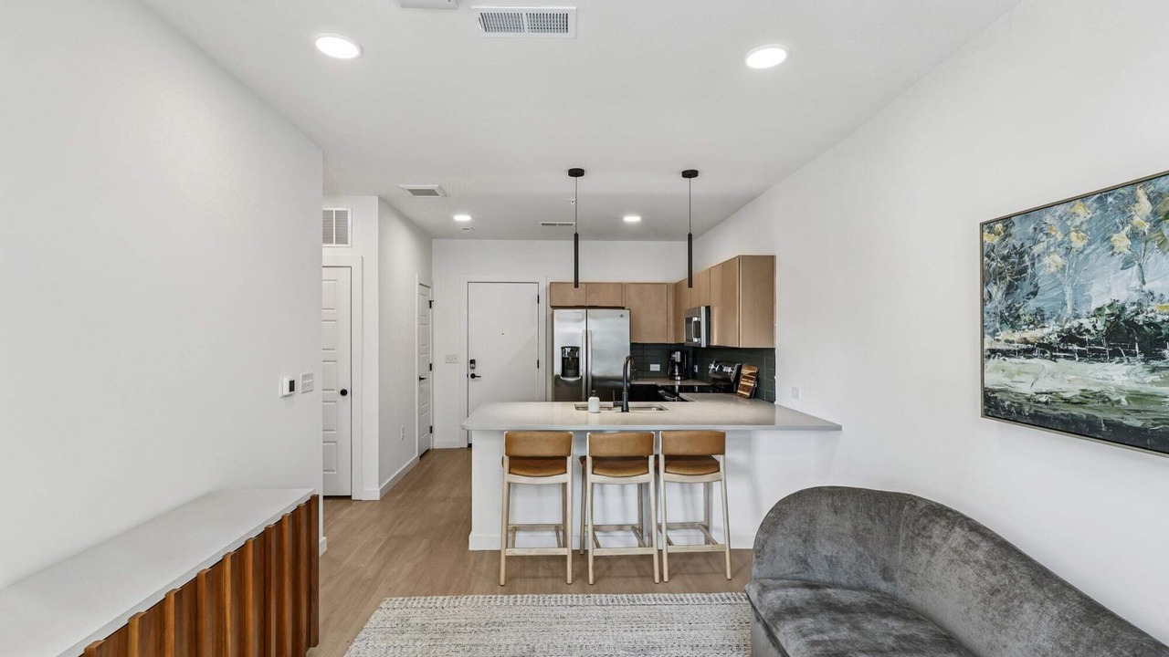 Photo of Livingroom in Eighth Avenue