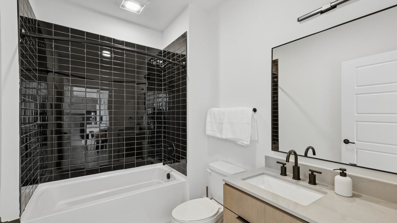 Photo of Bathroom in Eighth Avenue