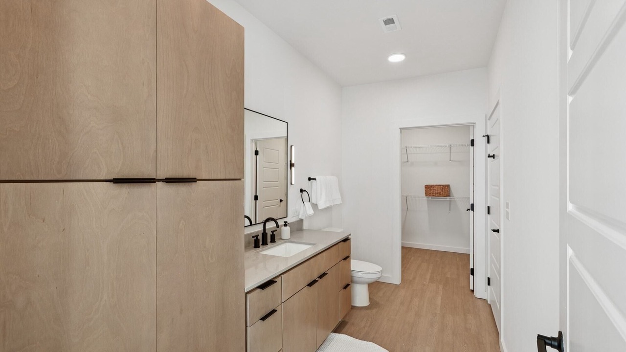 Photo of Bathroom in Eighth Avenue