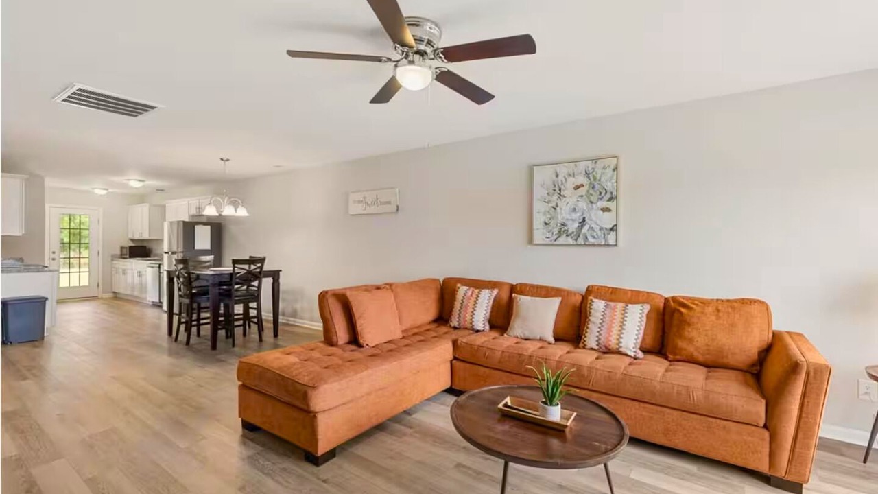 Photo of Livingroom in Winterville
