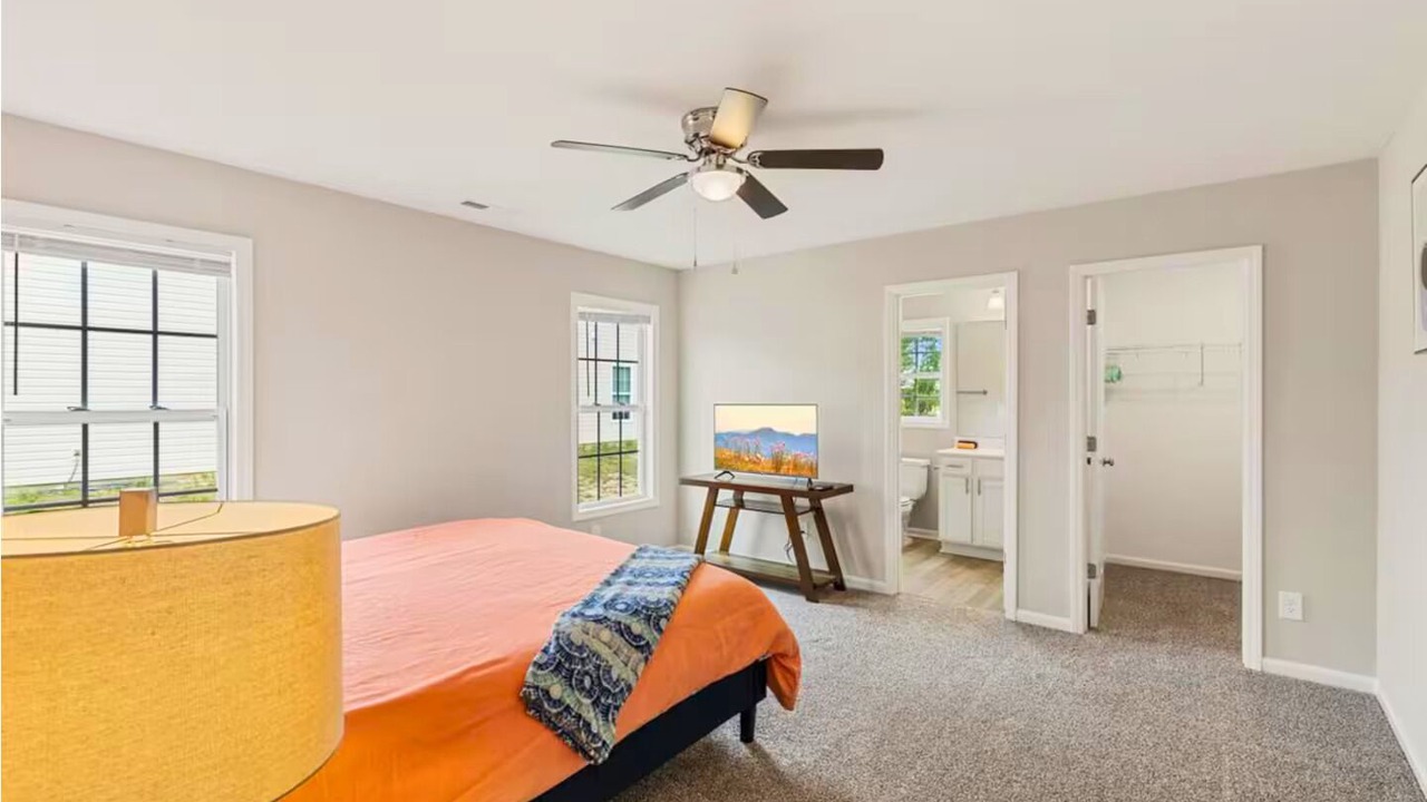 Photo of Bedroom in Winterville