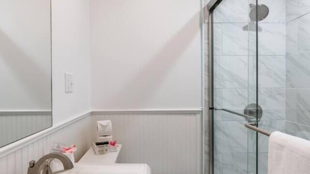 Photo of Bathroom in Downtown Charleston