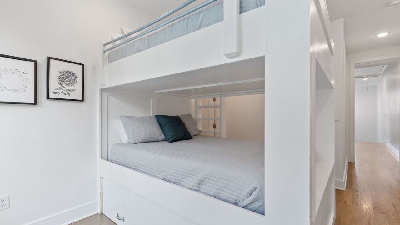 Photo of Bedroom in Talbot's Corner