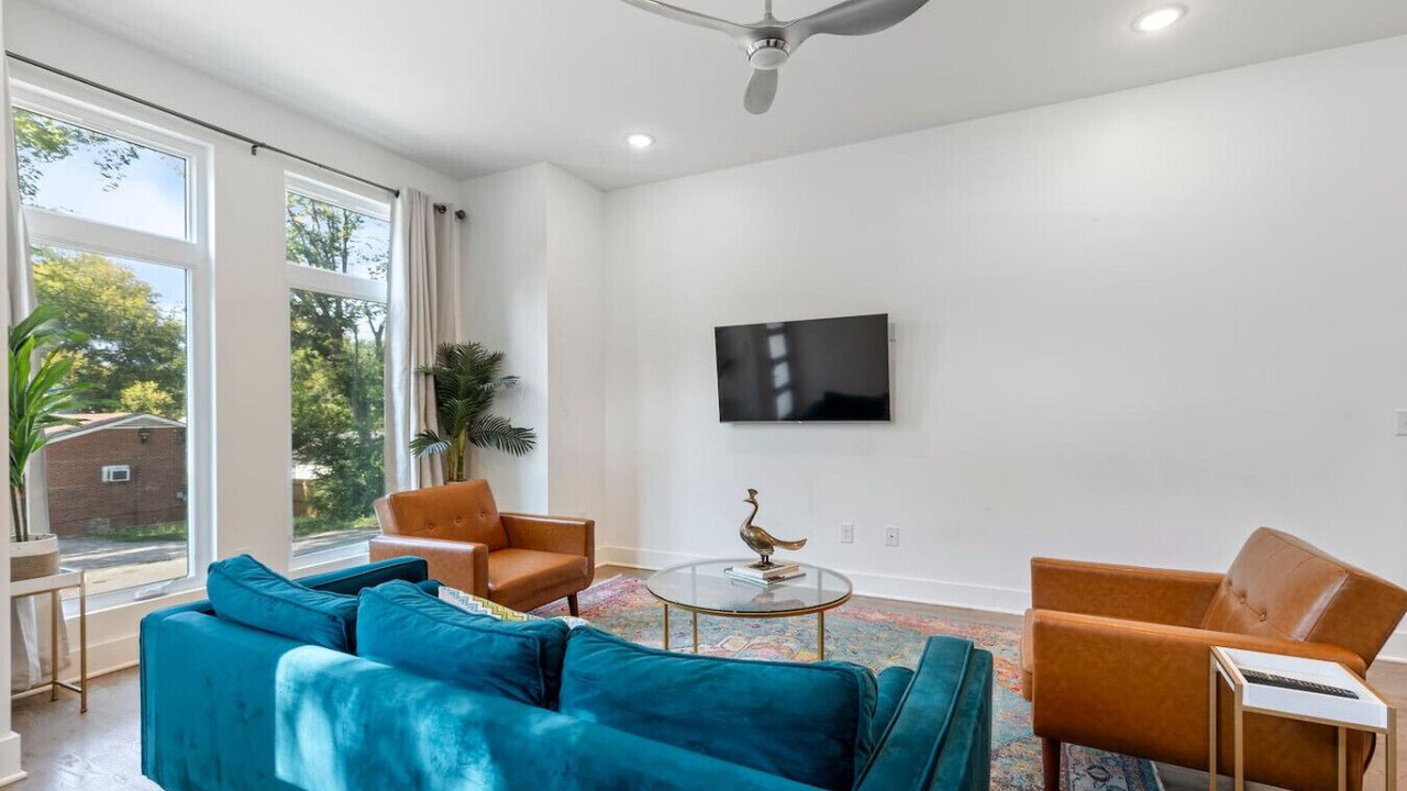 Photo of Livingroom in Talbot's Corner