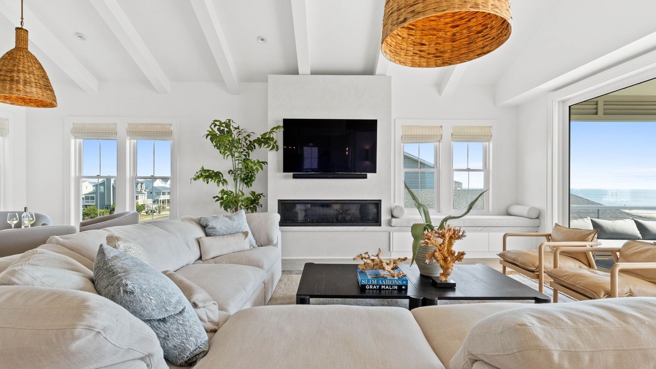 Photo of Livingroom in Holden Beach