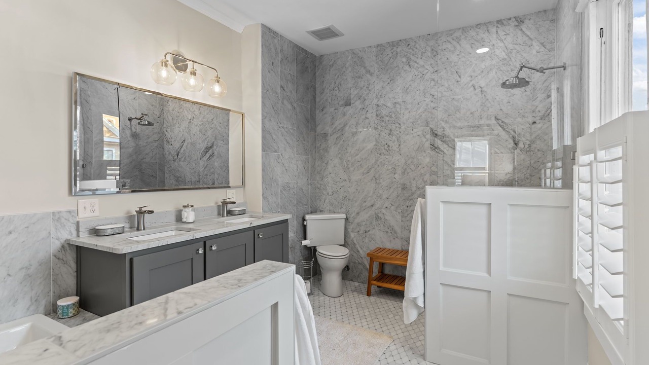 Photo of Bathroom in Wilmington Historic District
