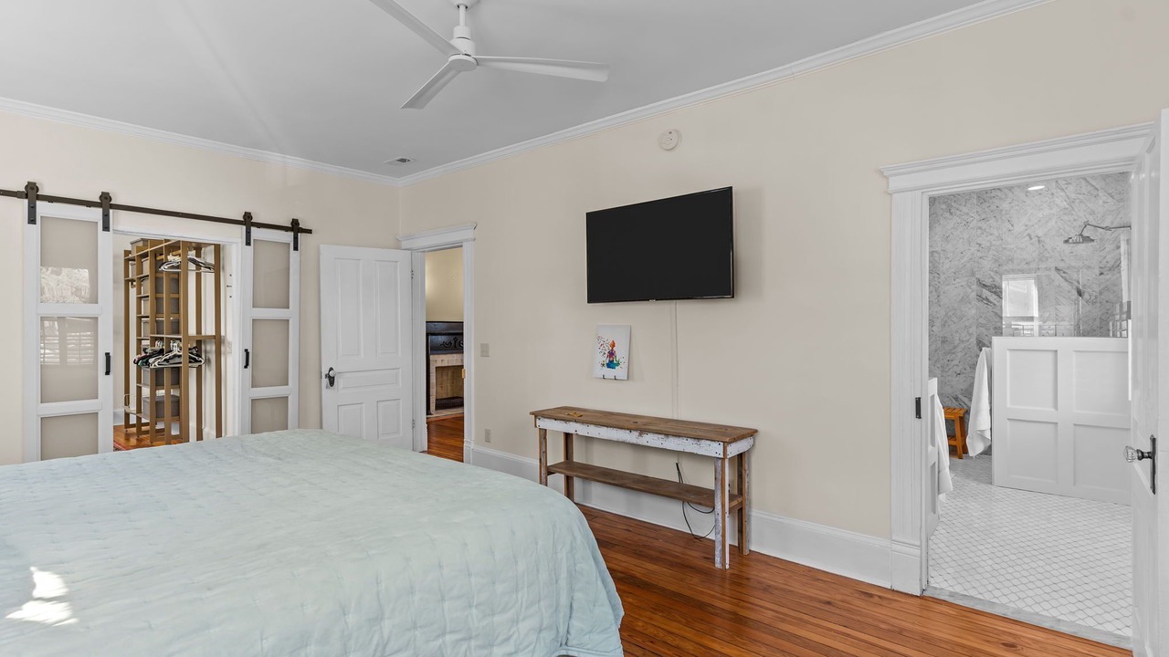 Photo of Bedroom in Wilmington Historic District