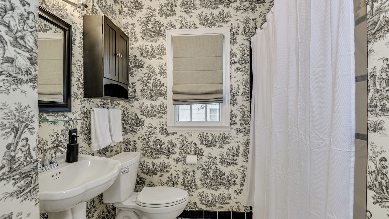 Photo of Bathroom in Summerville