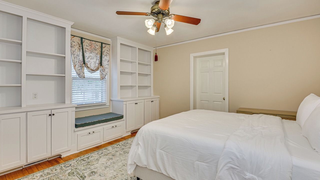 Photo of Bedroom in Summerville