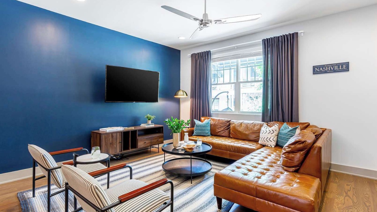 Photo of Livingroom in Historic Waverly