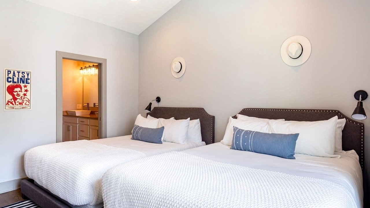 Photo of Bedroom in Historic Waverly