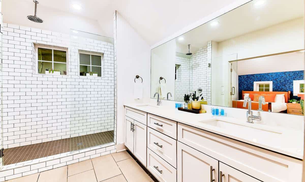 Photo of Bathroom in Historic Waverly