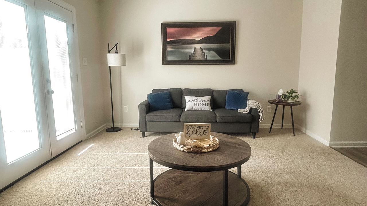 Photo of Livingroom in Northeast Raleigh