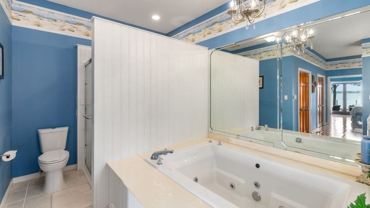 Photo of Bathroom in Pine Knoll Shores