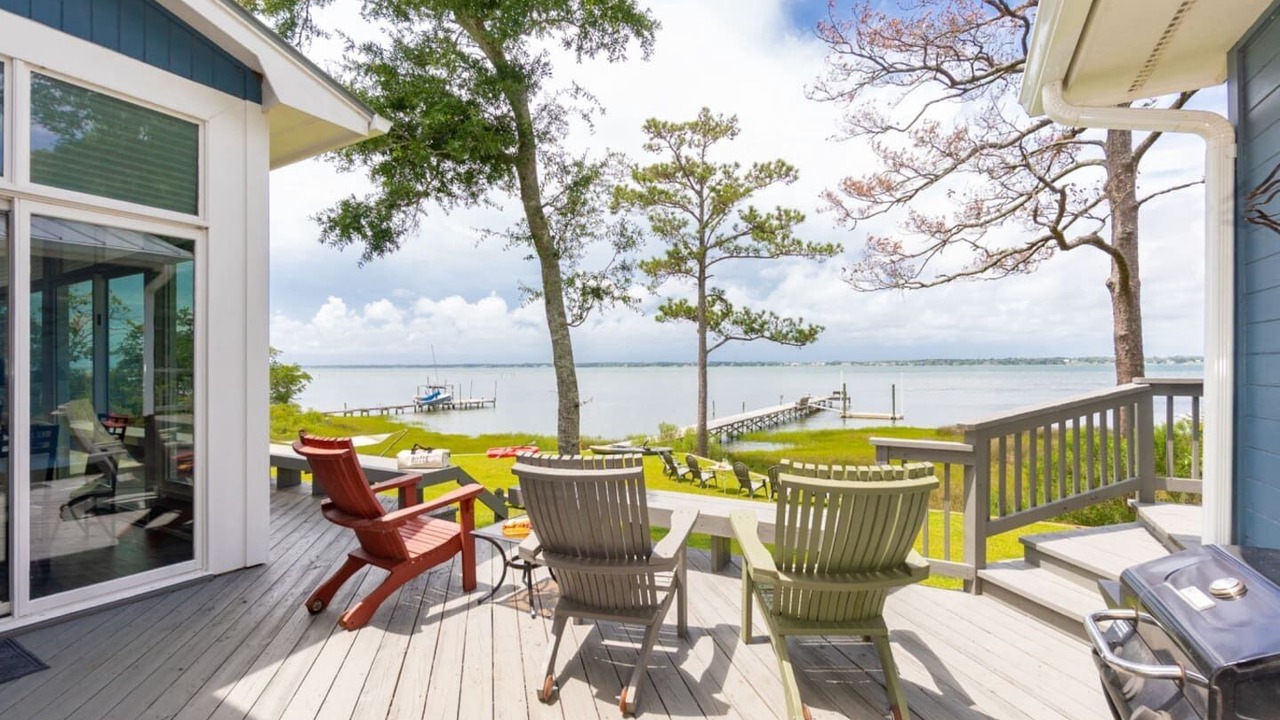 Photo of Patio Balcony in Pine Knoll Shores