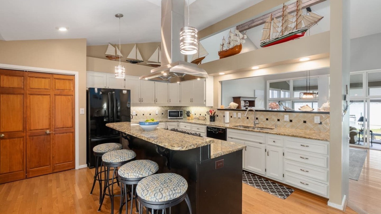 Photo of Kitchen in Pine Knoll Shores