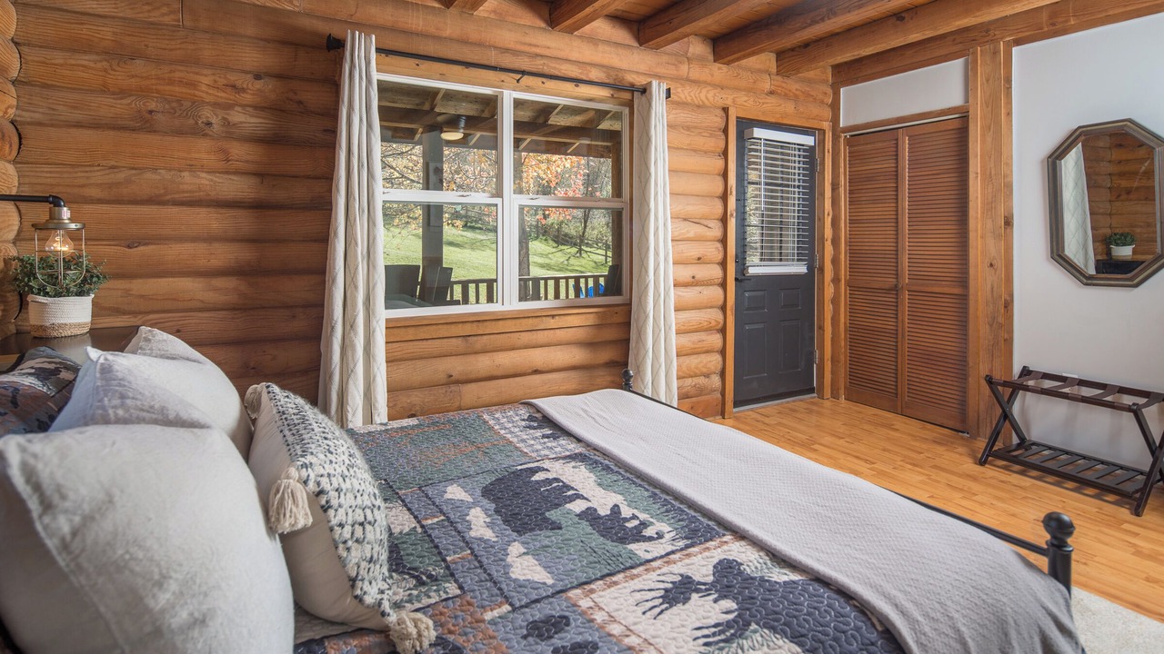 Photo of Bedroom in Banner Elk