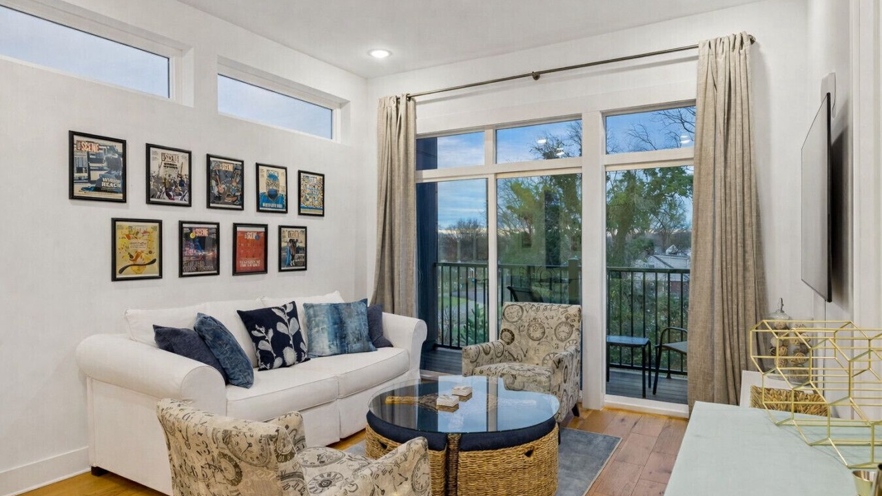 Photo of Bedroom in Inglewood