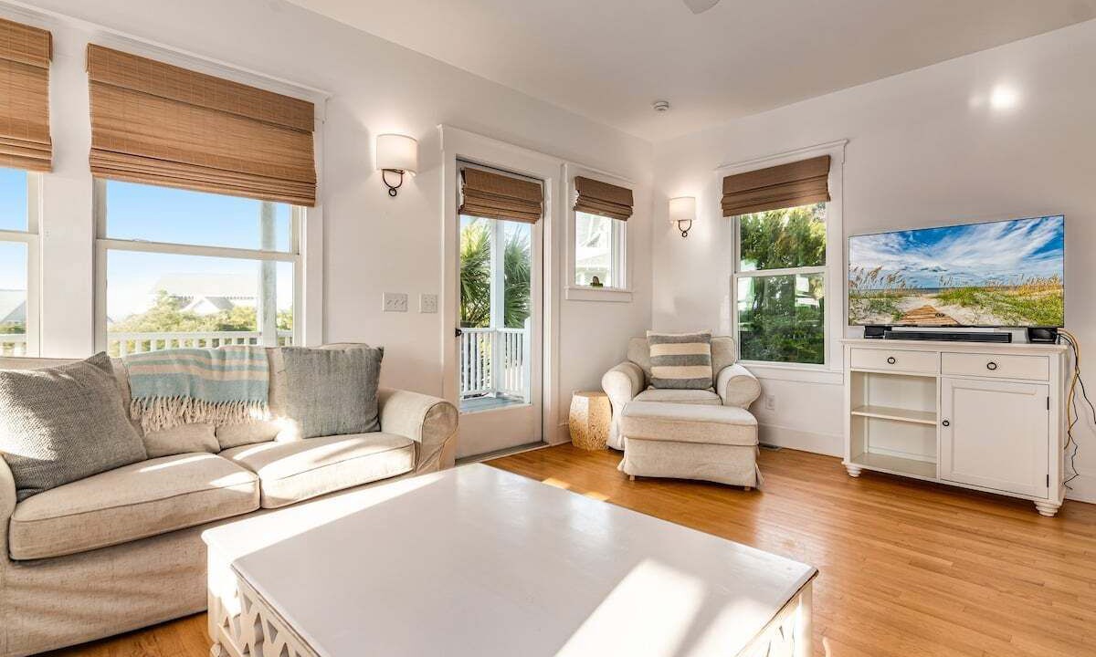 Photo of Livingroom in Killegray Ridge